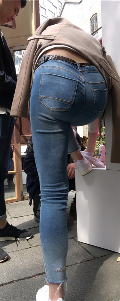 漂亮的牛仔裤小姐姐[2G/MP4]