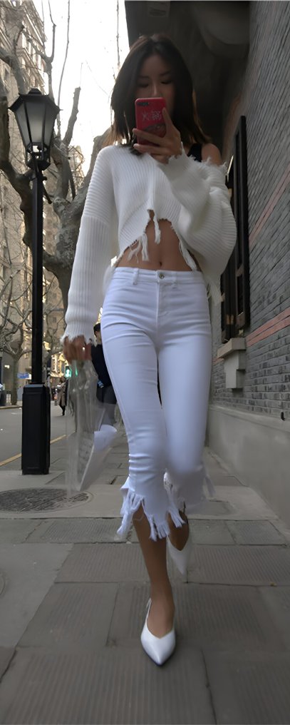 白色紧身七分裤长腿美女[1.73G/MP4]