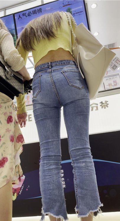 蓝牛小姐姐[544M/MP4]