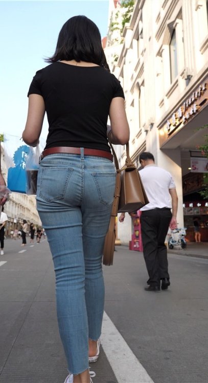 丰腴牛仔MM[2.72G/MP4]