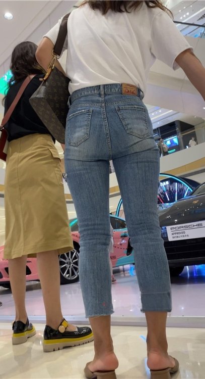 蓝牛美妇[1.04G/MP4]