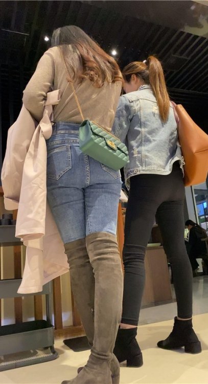 两个买衣服的紧身小姐姐[1.82G/MP4]