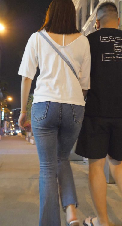 性感苹果臀蓝牛少妇强