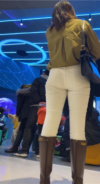 白裤美女[3.77G/MP4]