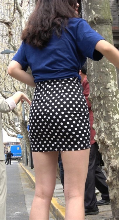 性感包臀裙美女[1.88G/MP4]