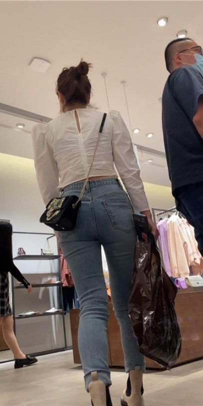 逛商场的紧牛小姐姐[443M/MP4]