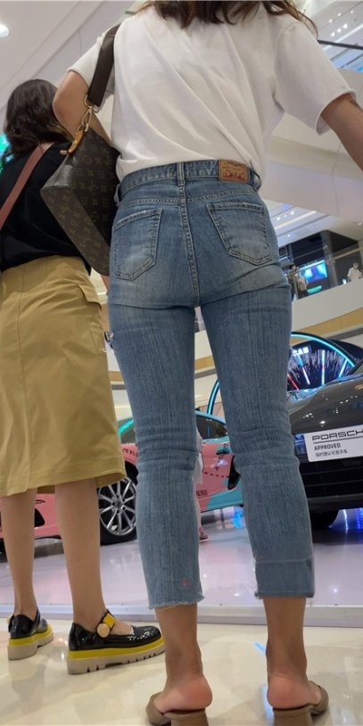 蓝牛美妇[1.04G/MP4]