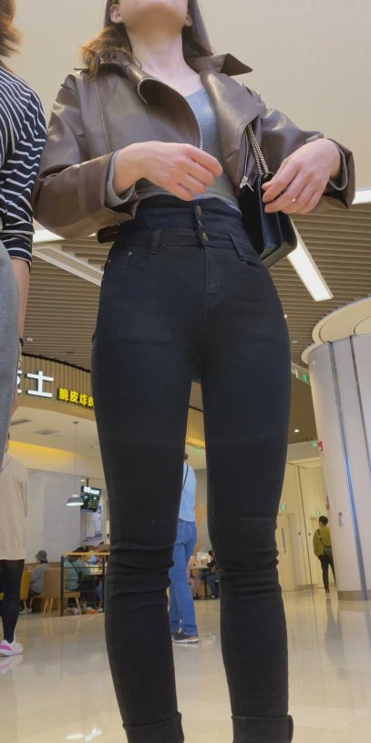 小翘臀和身材完美匹配金三角女神