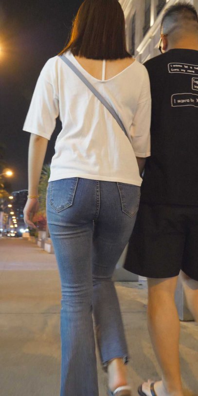 性感苹果臀蓝牛少妇强