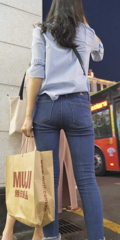 紧身蓝牛宽臀深沟战斗力强