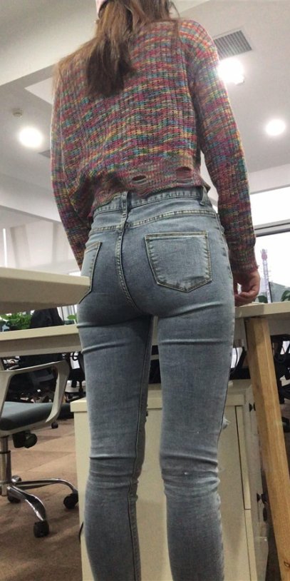 我的牛仔裤女同事[371M/MP4]