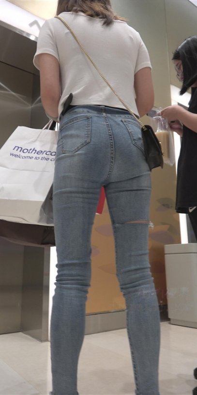 蓝色牛仔长腿紧身裤妹子[1.5G/MP4]