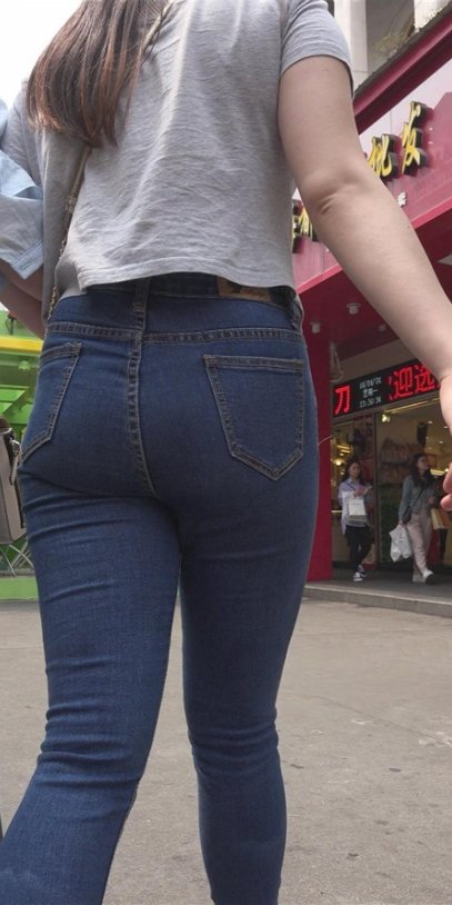 丰腴的蓝牛妹子[221M/MP4]