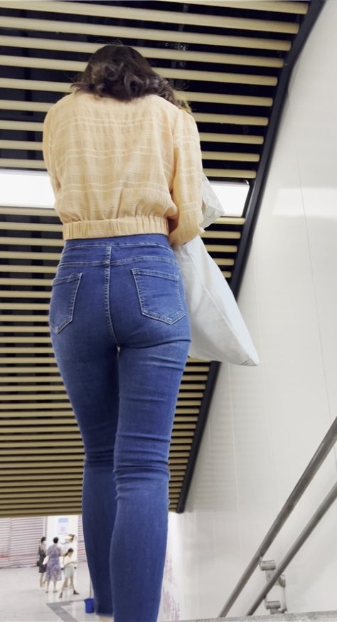 紧牛美妇[4.39G/MP4]