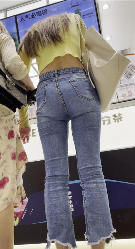 蓝牛小姐姐[544M/MP4]