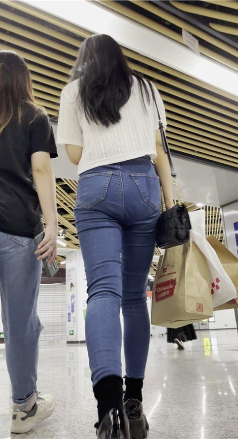 漂亮的牛仔闺蜜[902M/MP4]