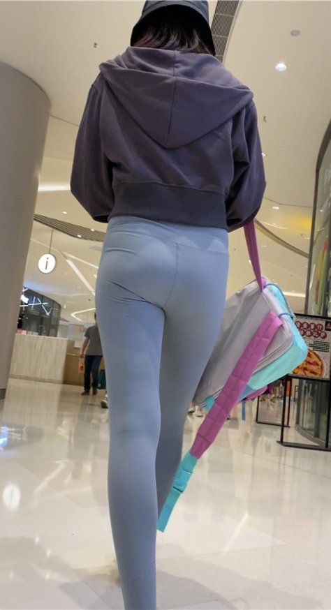 灰色瑜伽裤美女[4.62G/MP4]