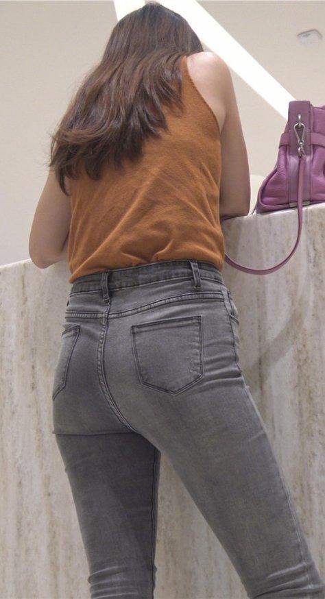 紧牛翘屯妹子[3.74G/MP4]