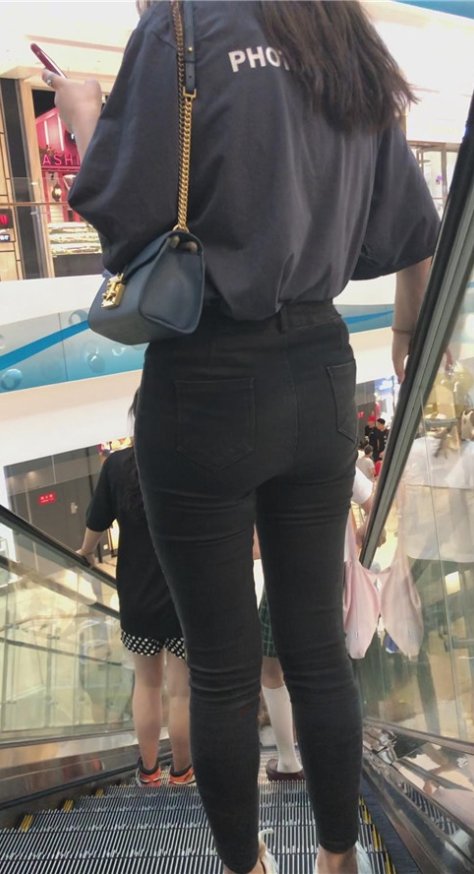 黑牛美女[1.24G/MP4]