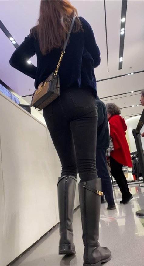 黑靴紧牛MM[912M/MP4]