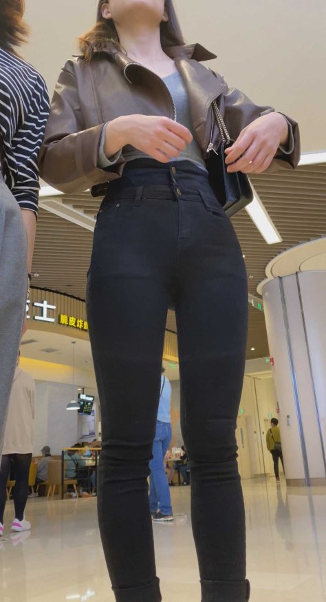 小翘臀和身材完美匹配金三角女神