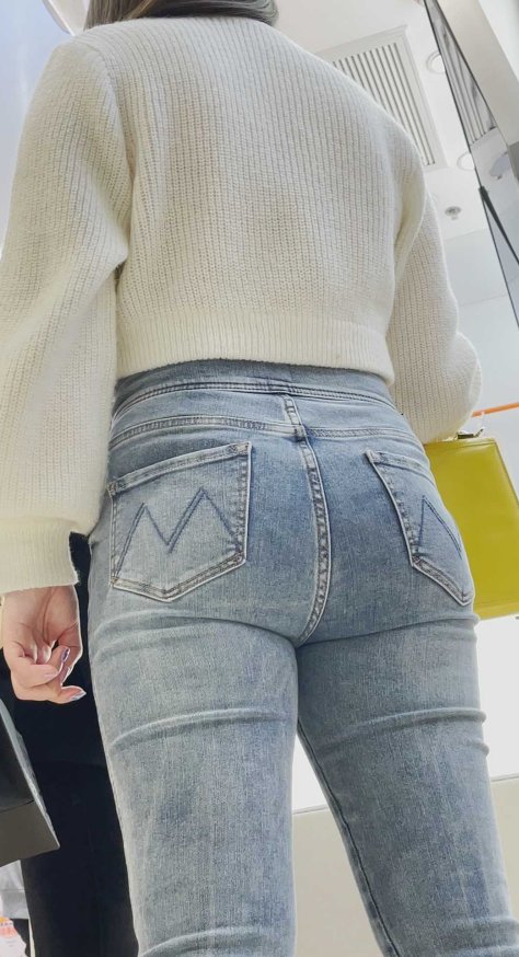 三闺蜜买奶茶，总有一个身材好的第一季