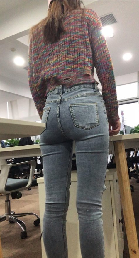 我的牛仔裤女同事[371M/MP4]