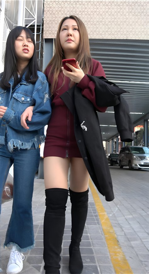 黑色高靴连体裙美女[2.14G/MP4] 