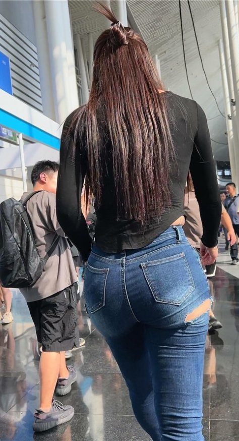 丰腴蜜桃牛仔[590M/MP4]