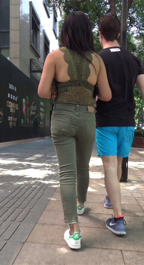 丰满的妹子[1.73G/MP4]