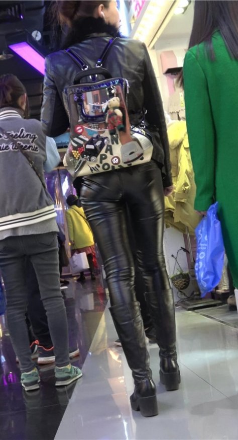 紧身皮裤美女[1009M/MP4]