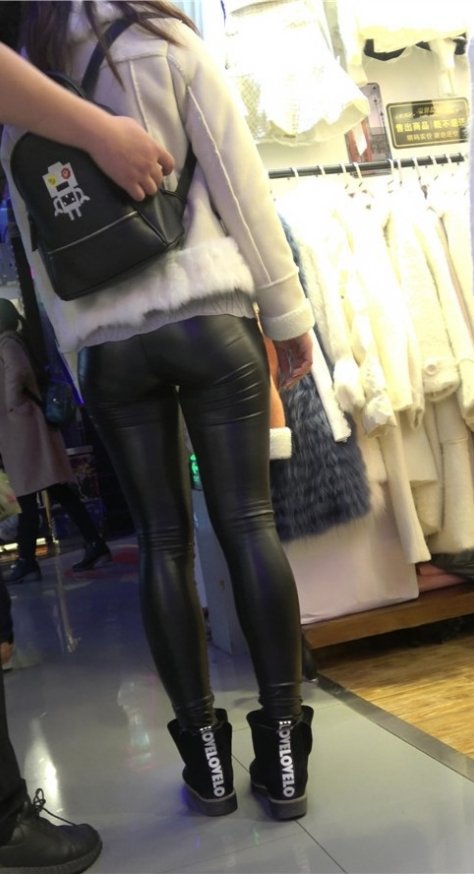 几组紧身皮裤美女[1.01G/MP4]