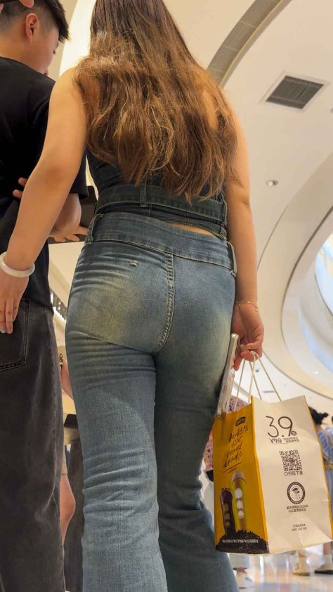 长发超紧美臀大美女小姐姐