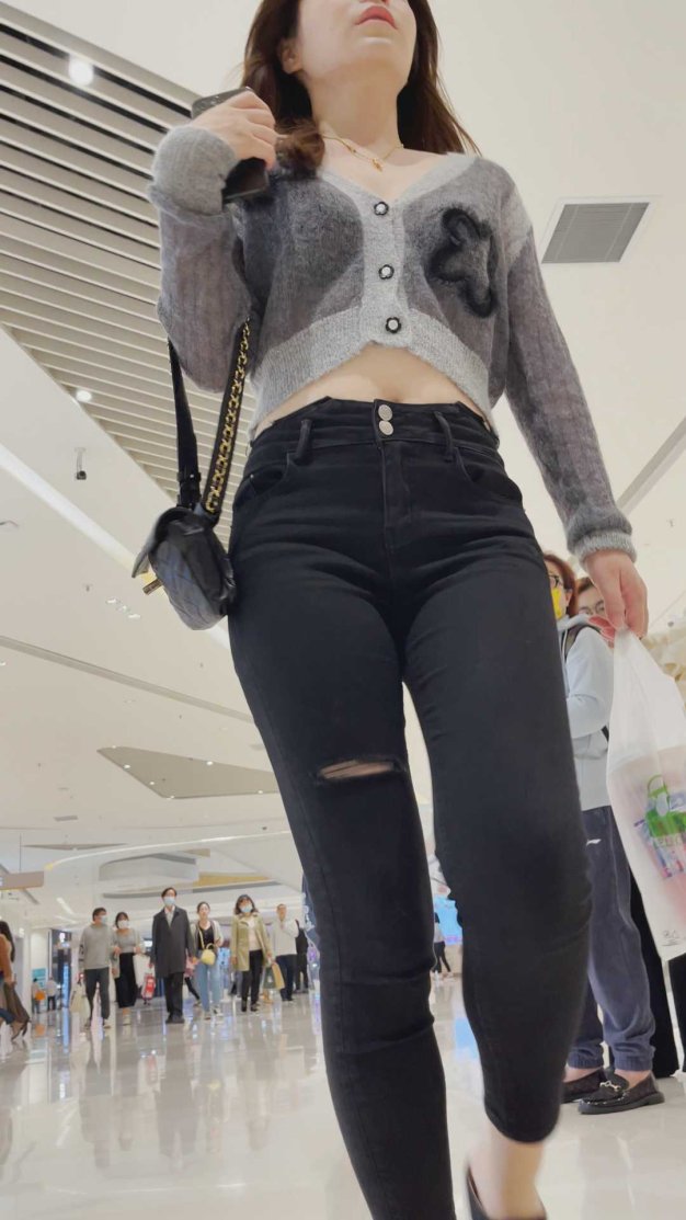 高挑包臀黑裤美女小姐姐