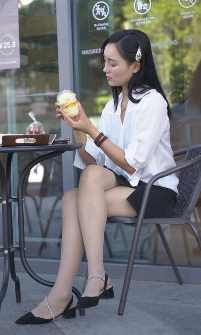 肉丝街拍高跟4K-15min-MP100[5.42G]