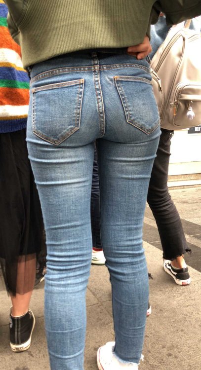 性感苹果臀蓝牛深沟小妹（88积分）