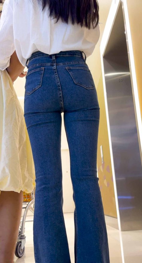 高腰包臀牛仔少妇（积分58）