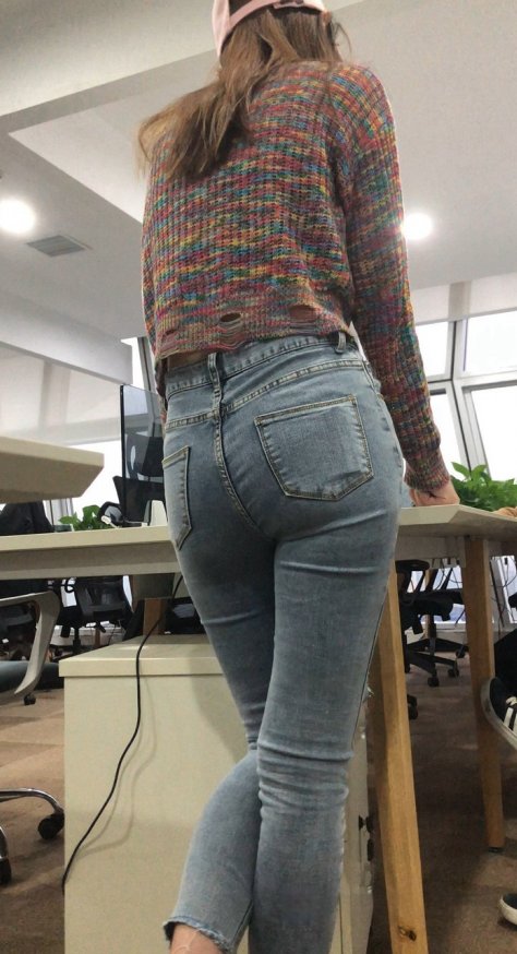 极品苹果屯牛仔大美女[371M]