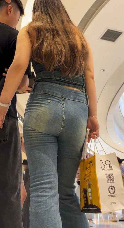 长发超紧美臀大美女小姐姐