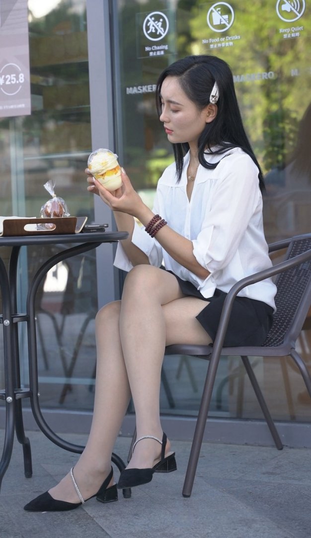 肉丝街拍高跟4K-15min-MP100[5.42G]