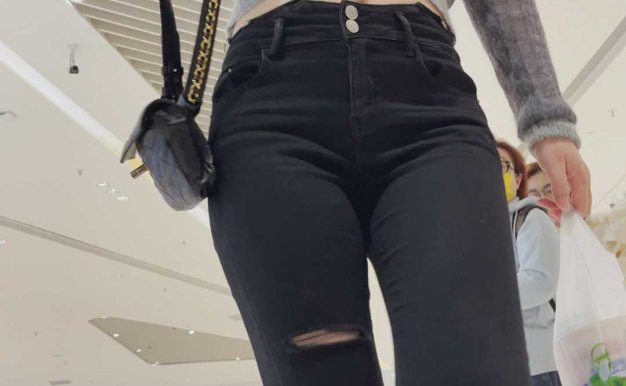 高挑包臀黑裤美女小姐姐