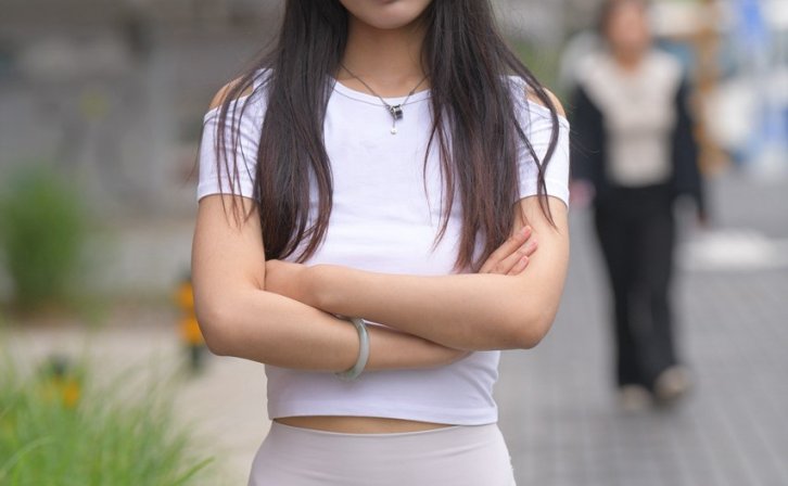 白色瑜伽裤美女MJ3149