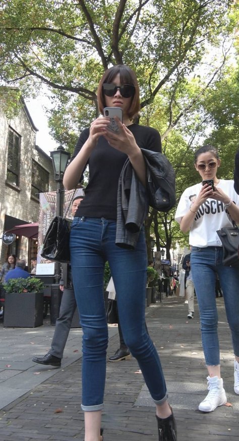 两个牛仔裤小姐姐DJ842[1.77G]