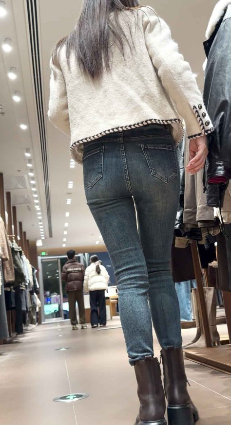 蓝牛仔裤极品翘臀尤物（积分185）