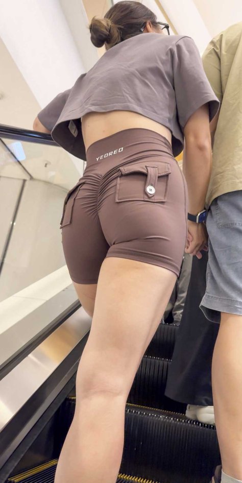 欧美瑜伽裤真少见（积分155）