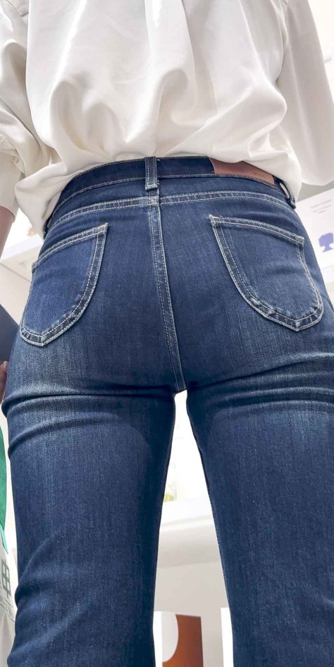 （积分168）紧身裤勾勒饱满三角区