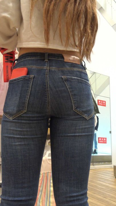 雅雅18岁青春无敌高跟牛仔裤饱满翘臀第一季（积分488）