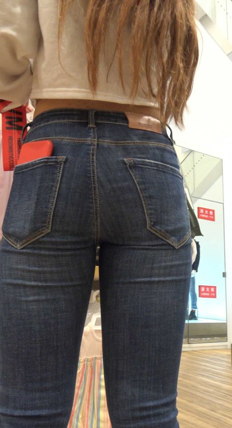 雅雅18岁青春无敌高跟牛仔裤饱满翘臀第一季(积分488)