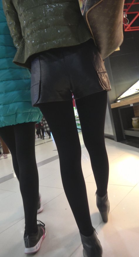 皮裤美女裤袜打底