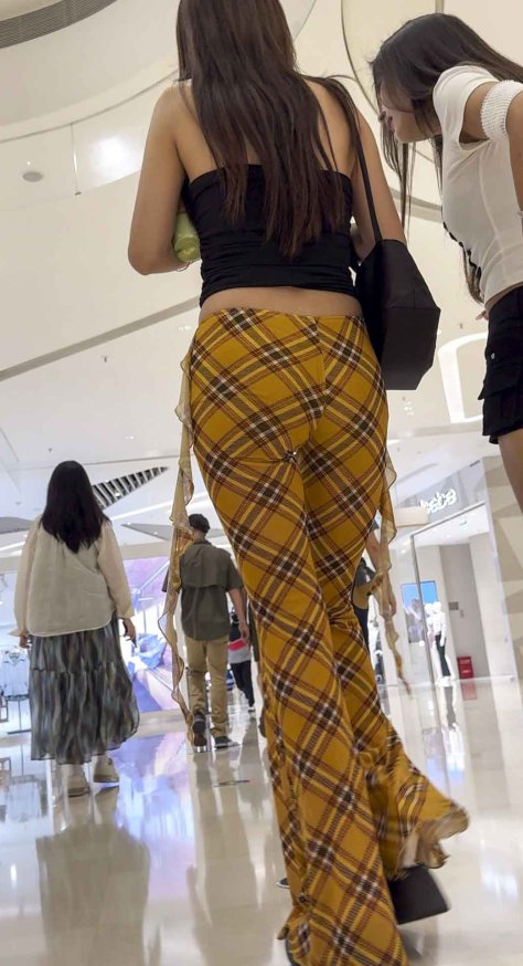 低腰包臀布裤妹子（积分145）